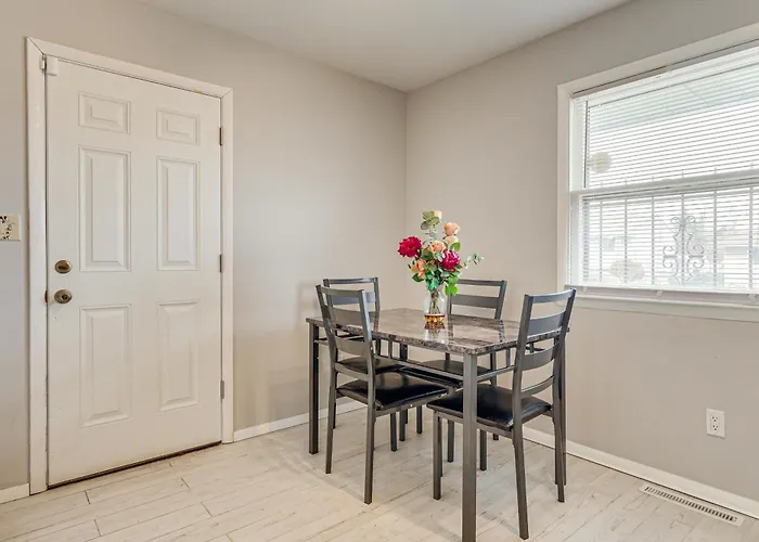 6 Mi To Downtown Columbus: Quiet W/ Yard *