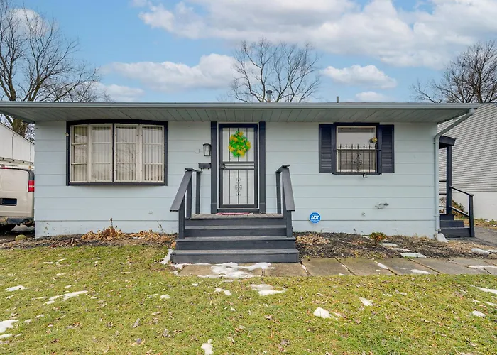 Holiday home 6 Mi To Downtown Columbus: Quiet W/ Yard